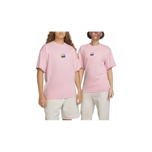 Nike T-Shirts Unisex Medium Soft Pink