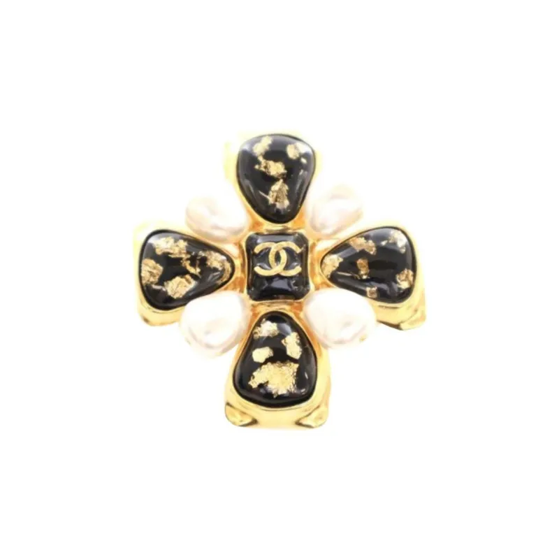 CHANEL Pre-Owned 2023 Resin And Gold Plated CC Costume Brooch-0