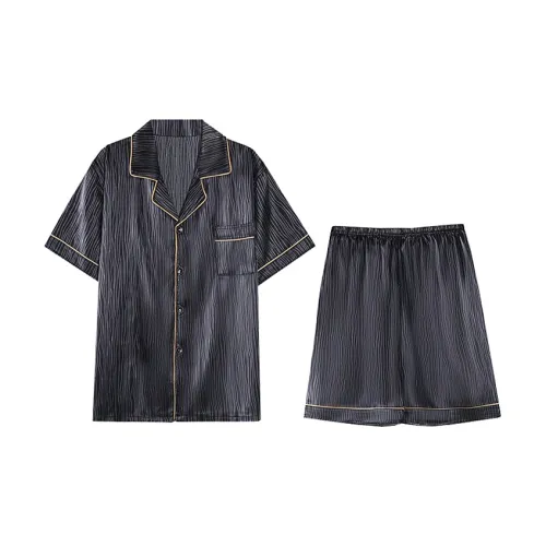 Qiao Ni Tong Men Pajama Sets