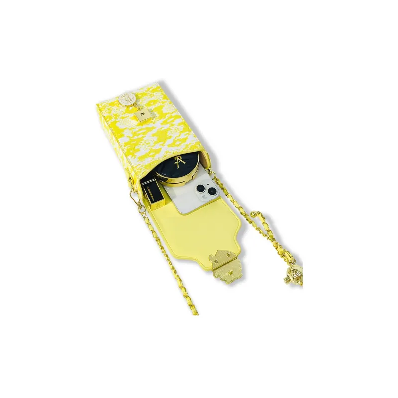 MACK JODAER Synthetic Leather Shoulder Bag Regular Women's Yellow-7