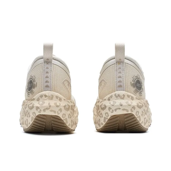 XTEP One piece Molded 2nd Generation Cushioning Wear Resistant Low Top Running Shoes Women's Gray Apricot-3