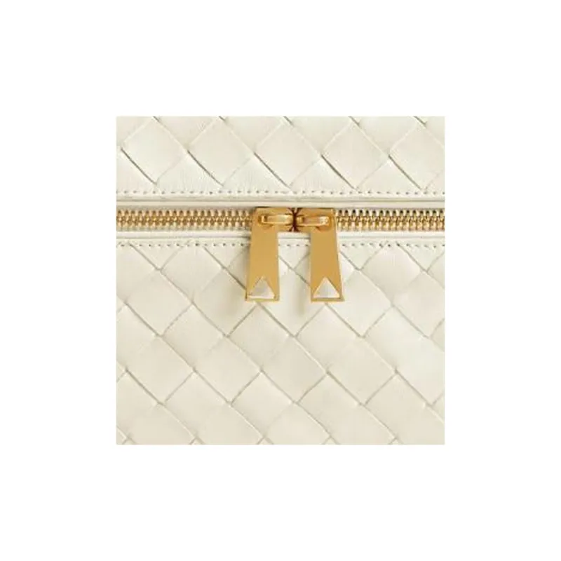 Bottega Veneta Intrecciato Calfskin Makeup Bag Women's Sea Salt Color-4