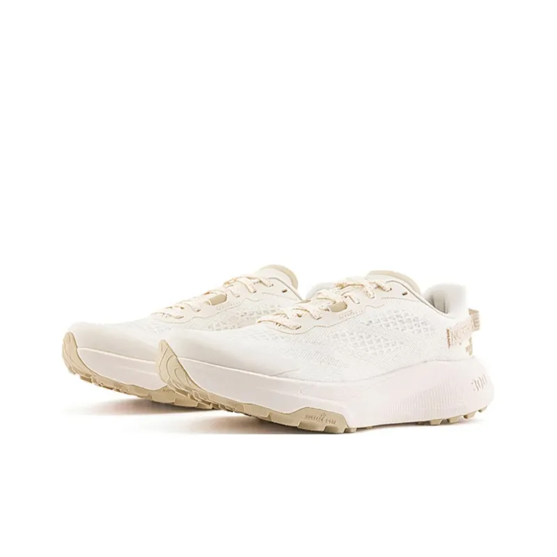 THE NORTH FACE Altamesa 300 Low Top Running Shoes Men's White-1