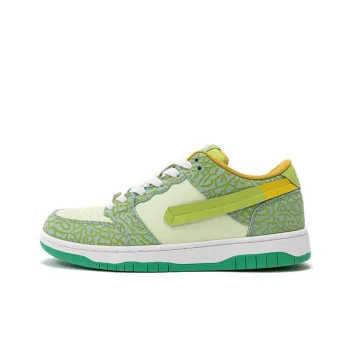 Vandy The Pink Low Top Stylish Skateboarding Shoes Unisex Muskmelon Colored