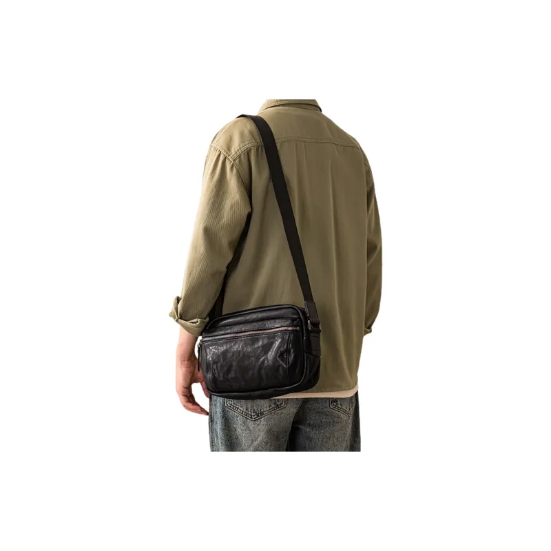 Back step Crossbody Bags Black-11