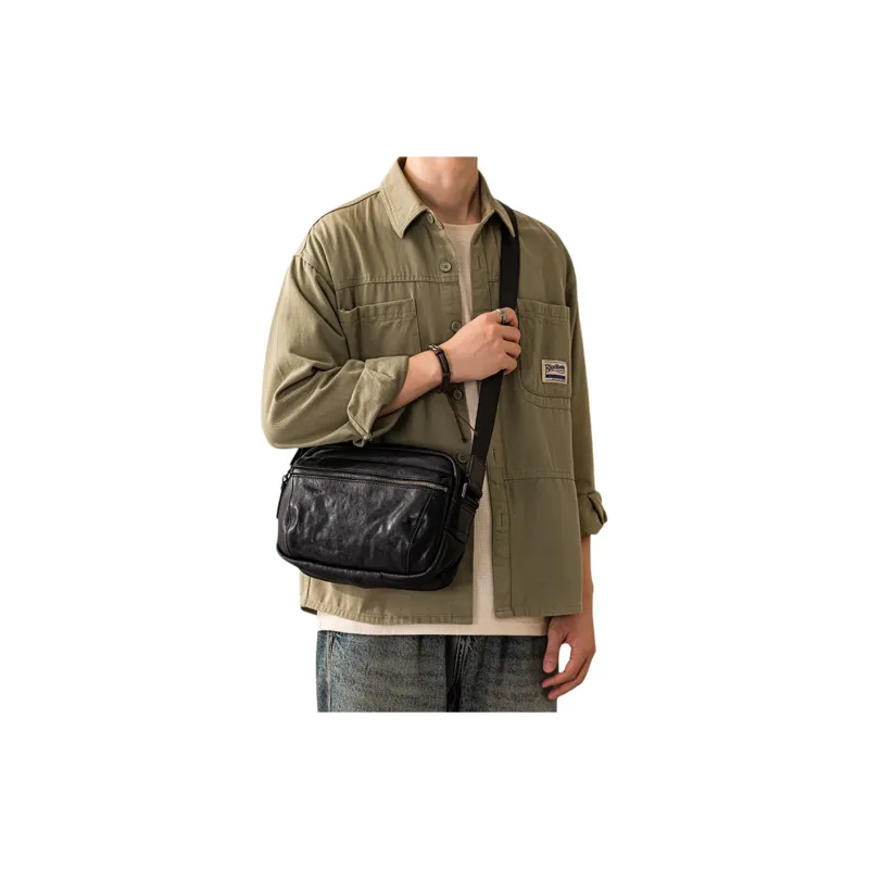 Back step Crossbody Bags Black-10
