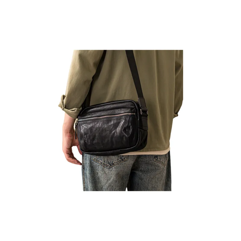 Back step Crossbody Bags Black-6