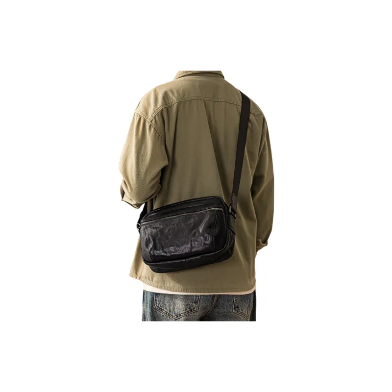 Back step Crossbody Bags Black-12