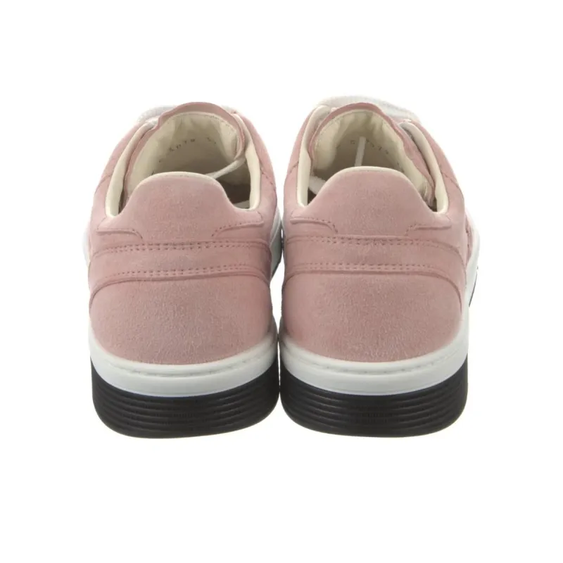 CHANEL Low Top Skateboard Shoes Women's Pink-3