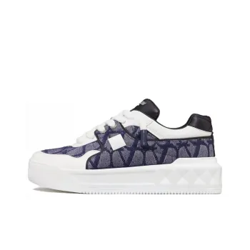Valentino Garavani One Stud Xl Lace Up Sneakers