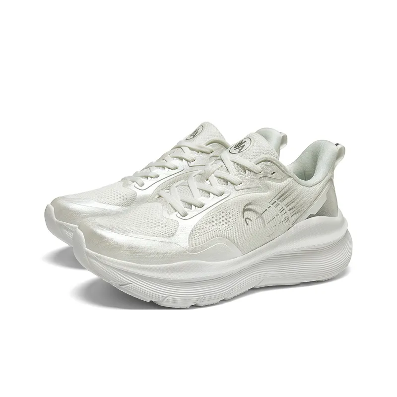 HLA Breathable Mesh Flyknit Height Increasing Versatile Running Shoes Casual Shoes Men's-1