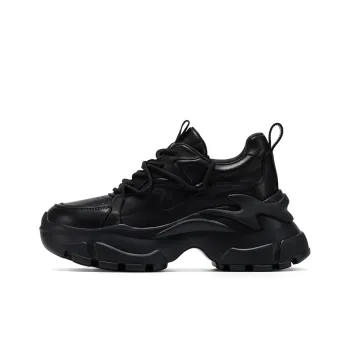 GG CC Chunky Sneakers Women's Low Top Black/White
