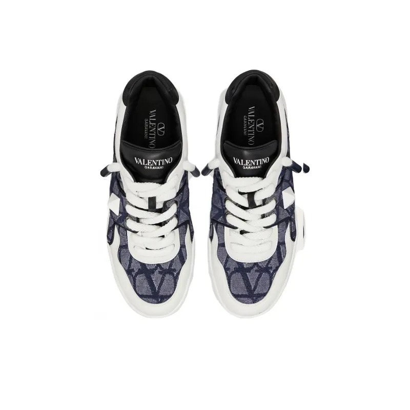 Valentino Garavani One Stud Xl Lace-Up Sneakers-3