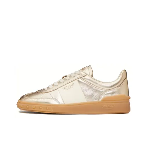 Valentino Garavani Skateboard Shoes Women's Low-Top Gold