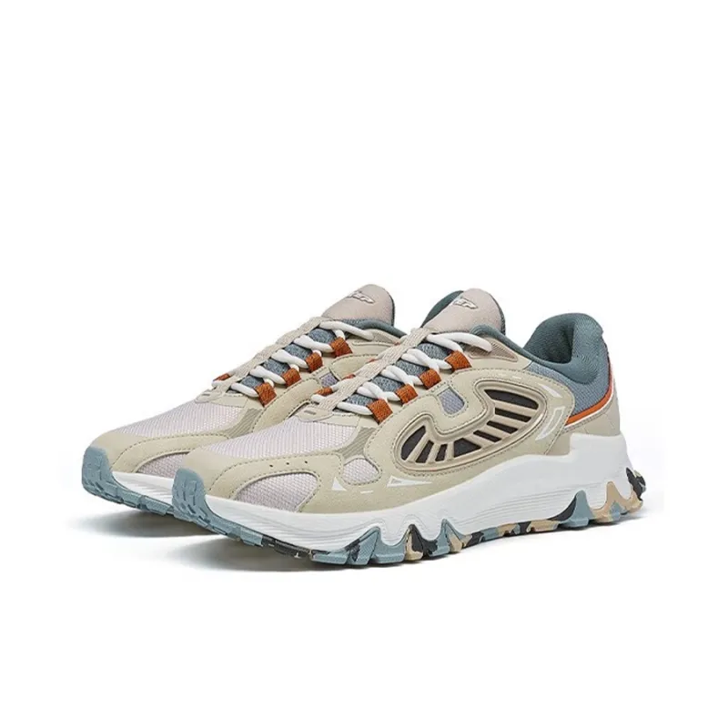 XTEP Cushioning, Abrasion Resistant, Breathable, Impact Resistant Low Top Running Shoes Men's Clay-1