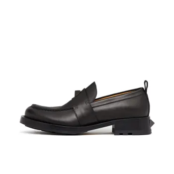 Valentino Roman Stud Casual Single Shoes Women's Black