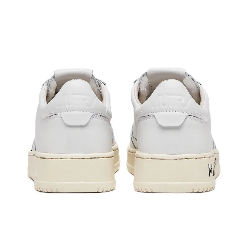 AUTRY Medalist Leather Low Lettering 'We Are Action People White' Women's-4