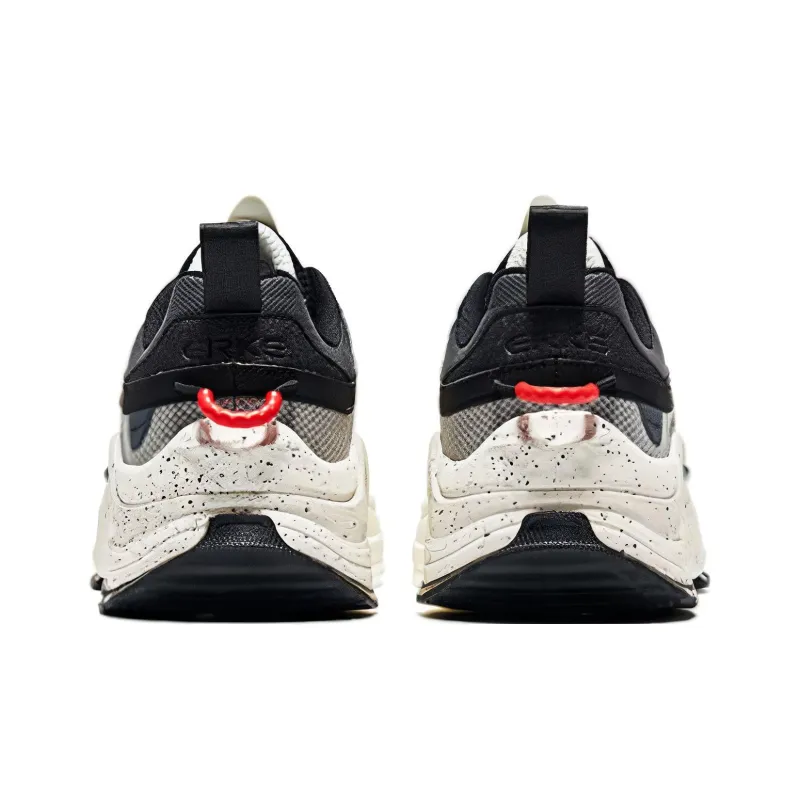 Erke Morning Mist Evening Mist Anti Slip Wear Resistant Low Top Sports Casual Shoes Men's Black White-3