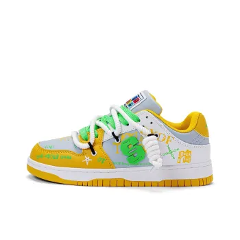 SESAME STREET Skateboard Shoes Unisex Low Top Beige Apricot/Parrot Crown Yellow/Coffee