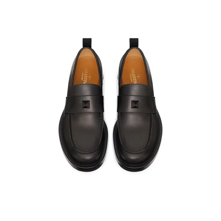Valentino Roman Stud Casual Single Shoes Women's Black-3