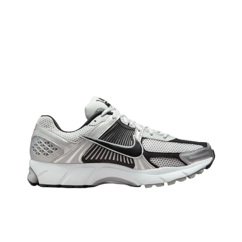 Nike Zoom Vomero 5 Metallic Silver Black-1