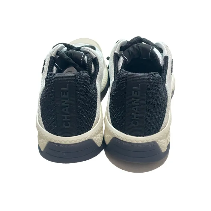 CHANEL Abrasion Resistant Low Top Sports Casual Shoes Women's White Black-3