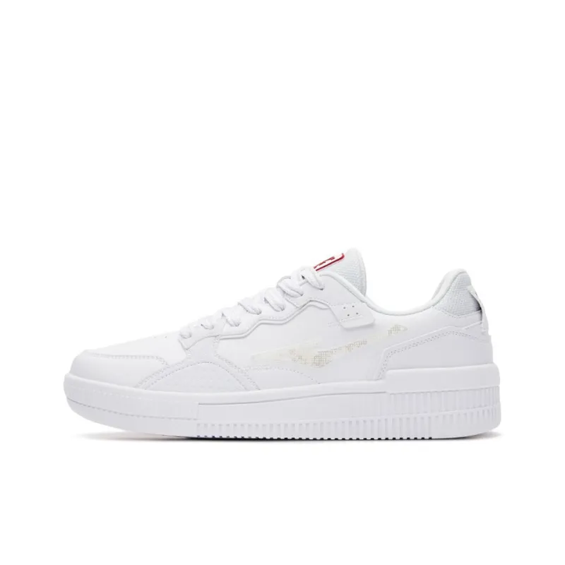 Erke Latte Low Top Skateboard Shoes Men's White Red-0