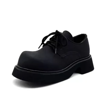 Year By Year Casual Shoes Unisex Black