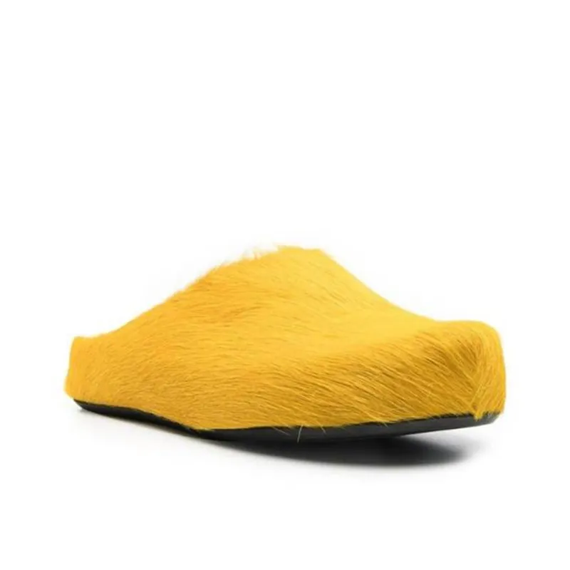 MARNI Fussbett Closed Toe Slippers Men's Yellow-1