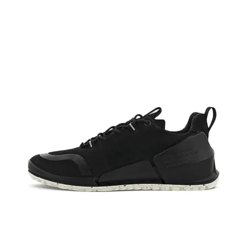 Ecco Cushioning Low Top Athletic Shoes Women's Black