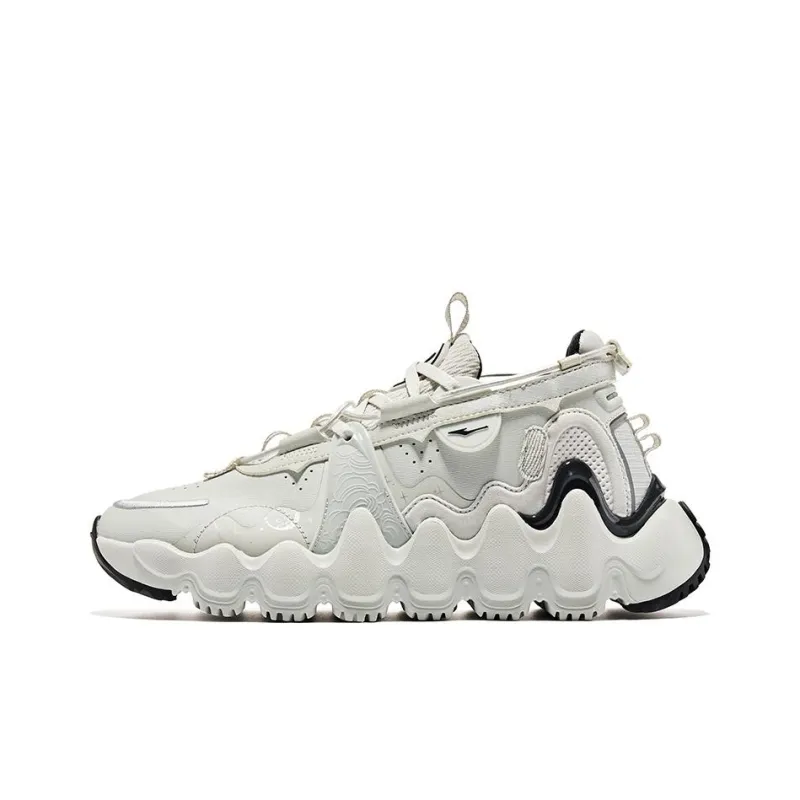 Erke Tianmu Mountain Anti Slip Wear Resistant Low Top Sports Casual Shoes Women's Silver Black-0