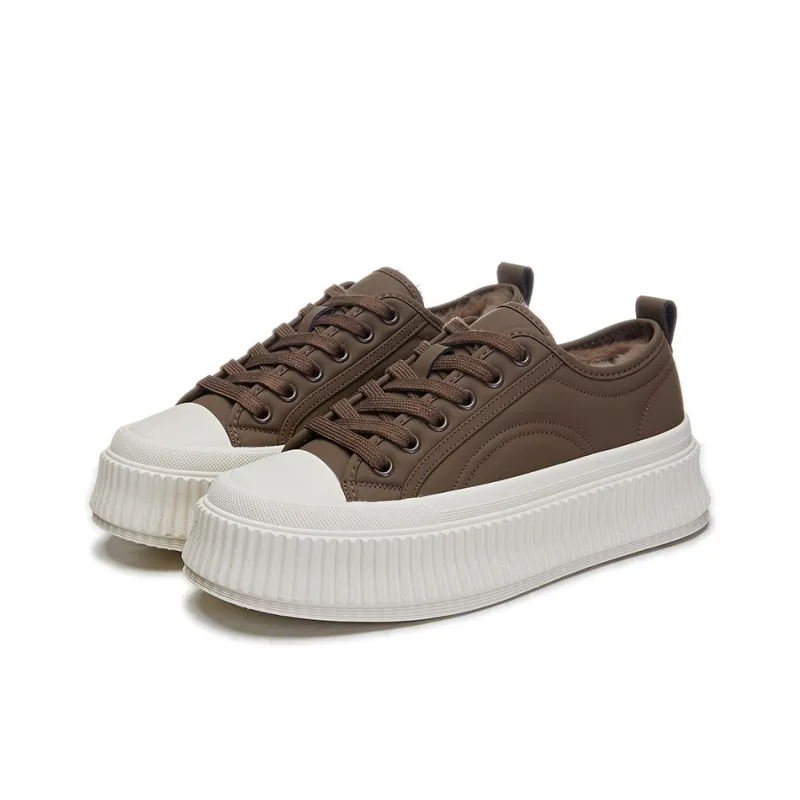 Help Slip-Resistant Low-Top Skateboard Shoes Women's-3