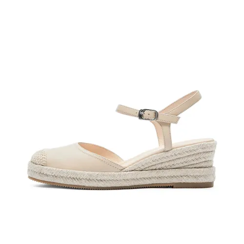 Staccato Slide Sandals Women's