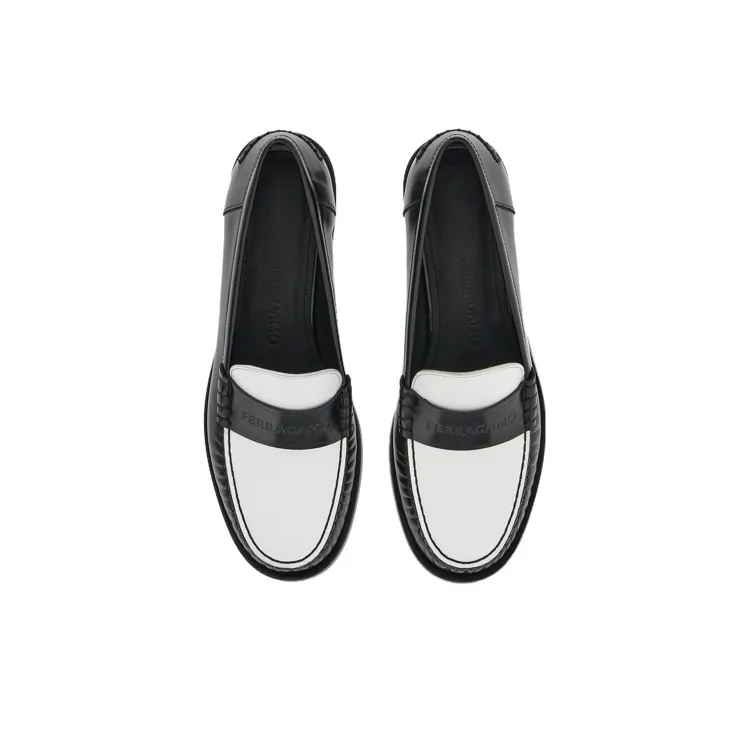 FERRAGAMO Debossed-logo Leather Loafers-3