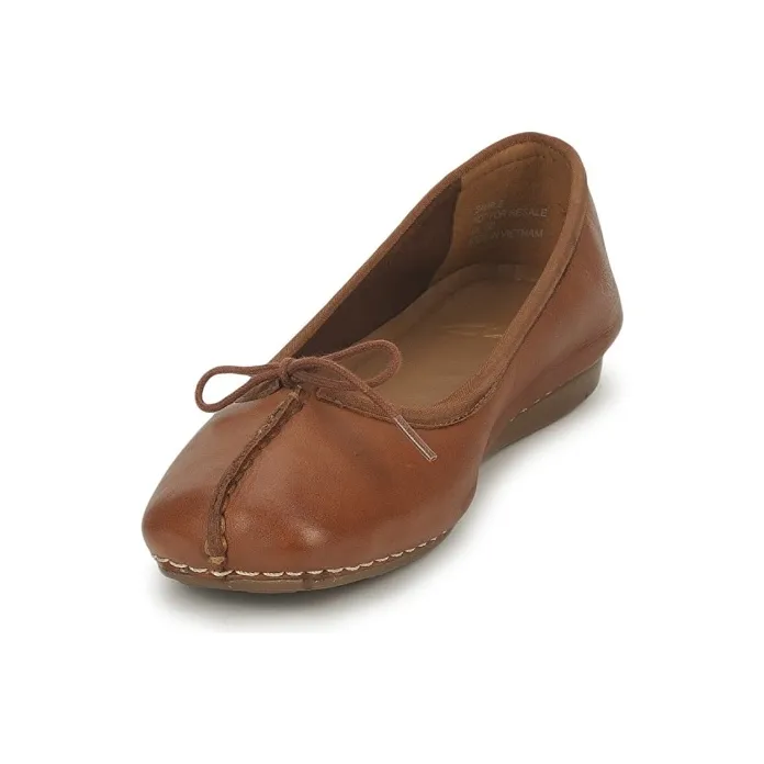 Clarks Women's Casual Shoes Women's Low Top Brown-2