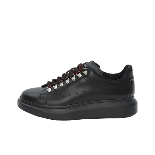 Alexander McQueen Oversized Sneaker With Hook Eyelets 'Black'