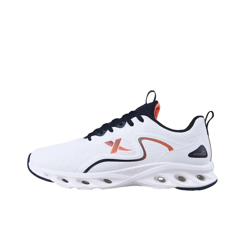 XTEP Cushioning Wear Resistant Low Top Running Shoes Men's Sail White-0