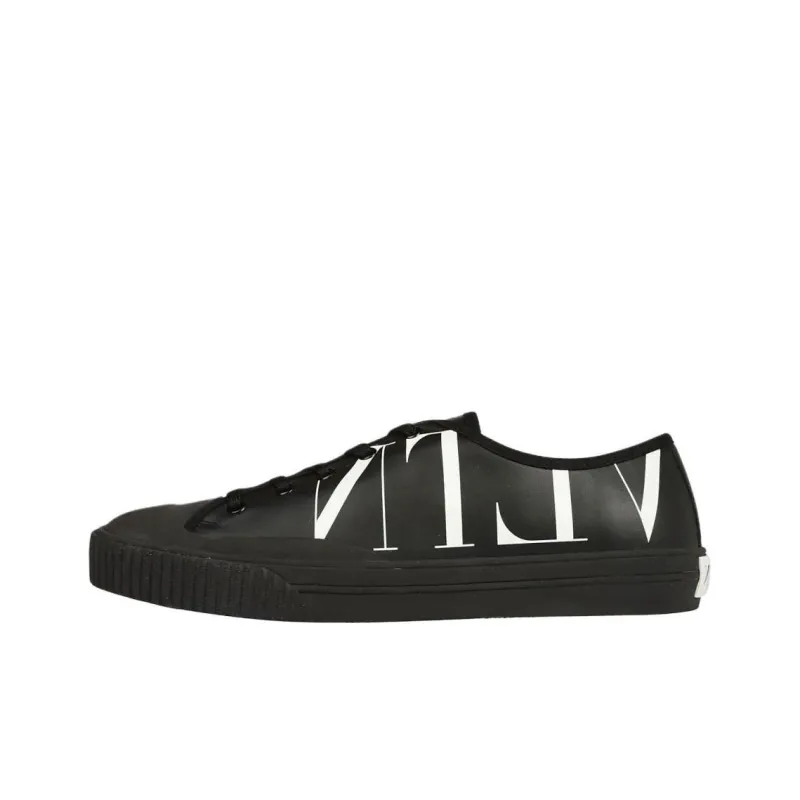 Valentino Stylish Skateboarding Shoes Men's Black-0