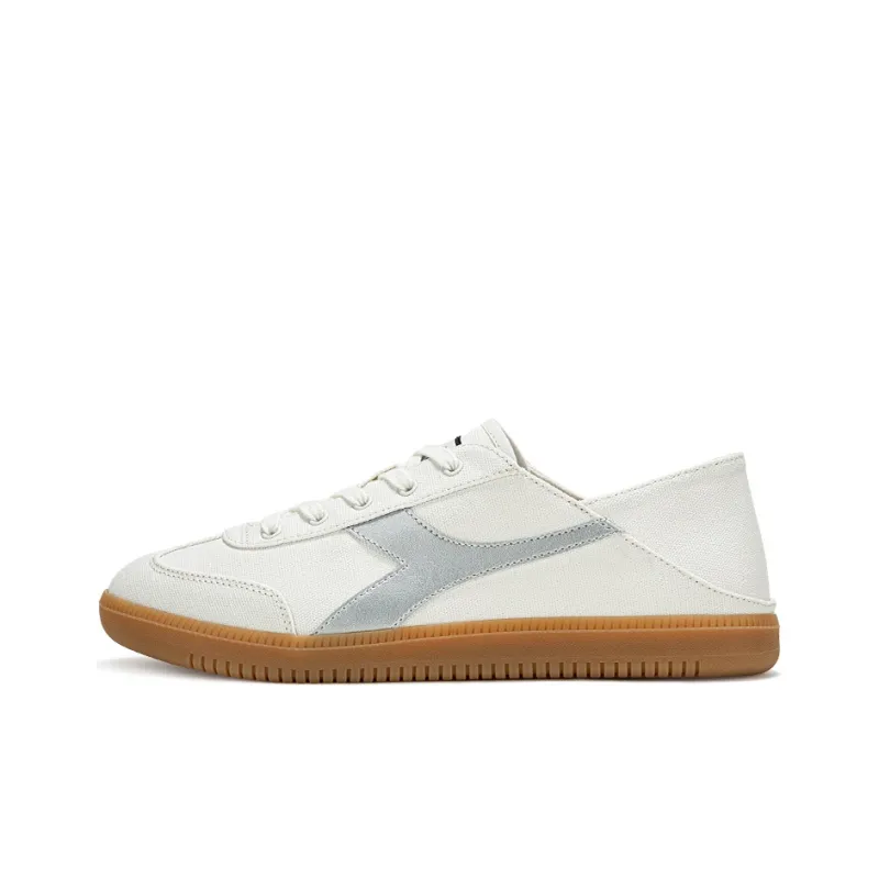 Diadora Anti Slip Wear Resistant Low Top Skateboard Shoes Unisex Ecru-0