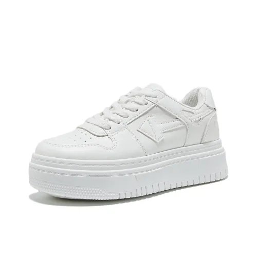 Komanic Skateboard Shoes Women's Low-Top White