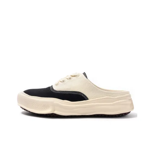 STEVE MADDEN Closed Toe Slippers Women's