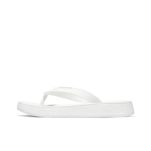 East Pacific Trade Fashion Slippers Men's White