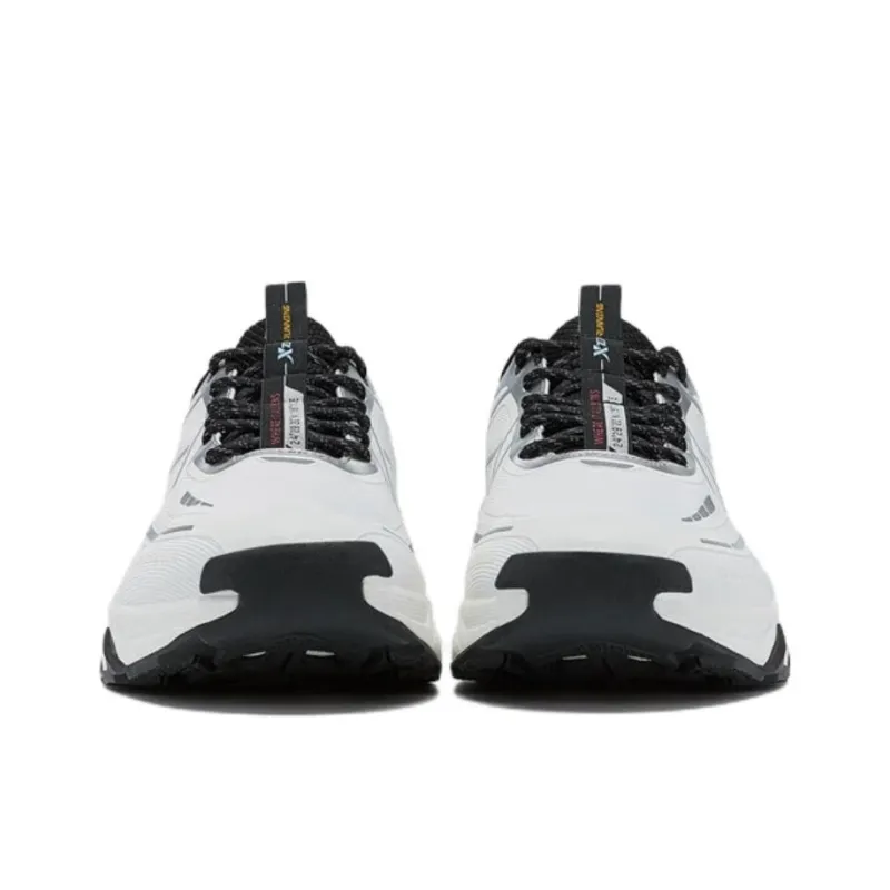 XTEP Cushioned Anti Slip And Wear Resistant Warm Low Top Running Shoes Men's Sail White-2