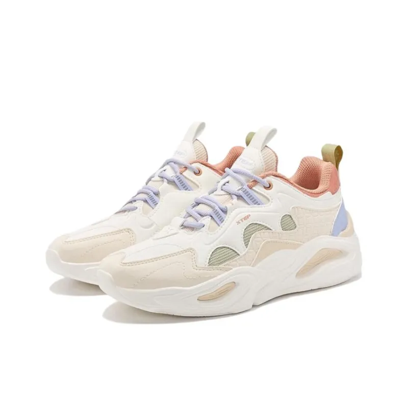 XTEP Mibian Durable Breathable Low-Top Sports Casual Shoes Women's Sail White Ivory Powder-1