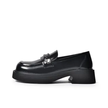Reemoor Loafers Women's Ecru/Black