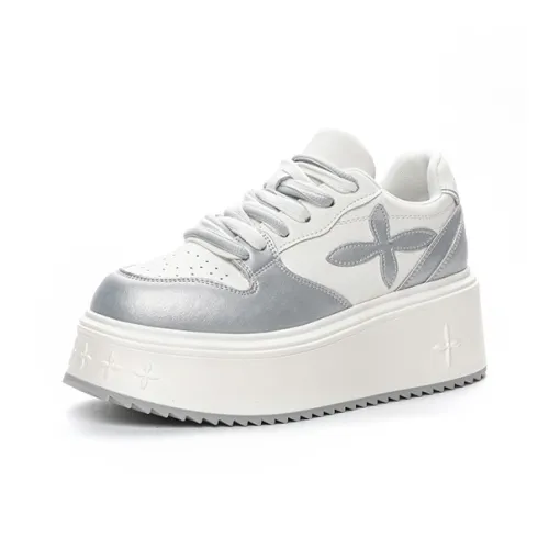 Roubini Low Top Skateboard Shoes Women's White