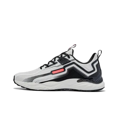 XTEP Cushioning Wear Resistant Low Top Running Shoes Men's White Black Red