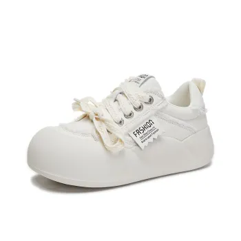 Help Skateboard Shoes Women's Low Top White/Black