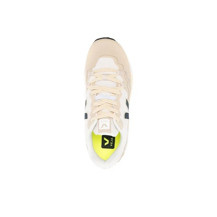 VEJA Mountain panelled Low top Sneakers-4