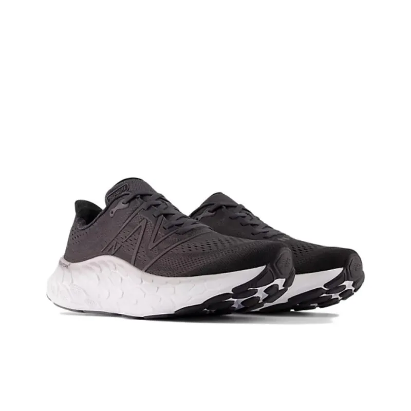 New Balance Fresh Foam X More V4 Black-2